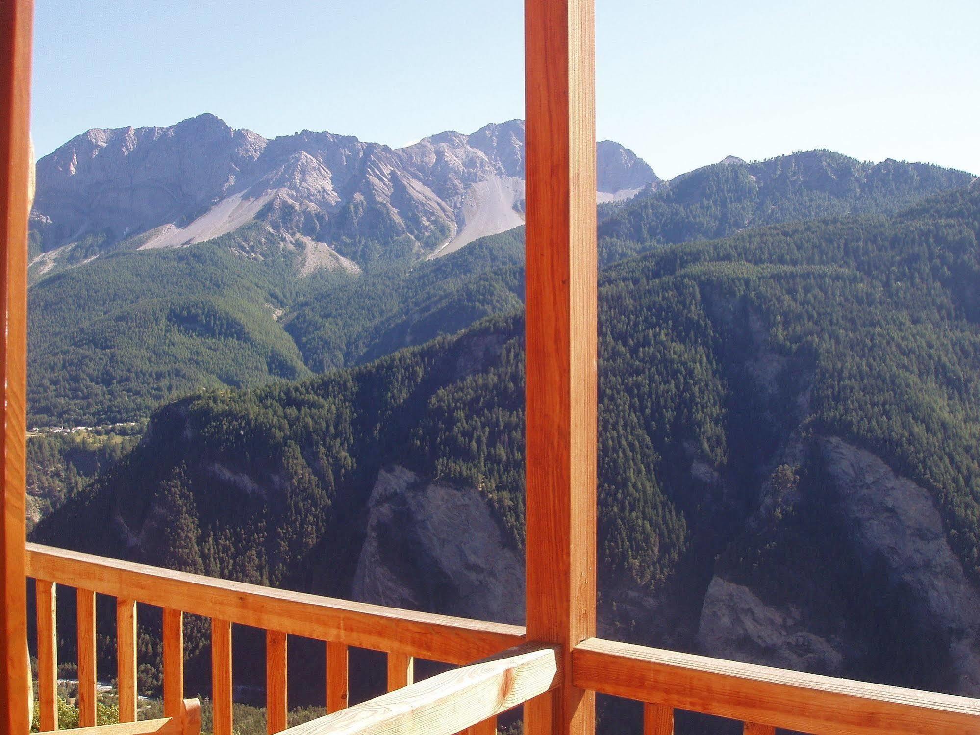 Residence Cianfuran Bardonecchia Bagian luar foto