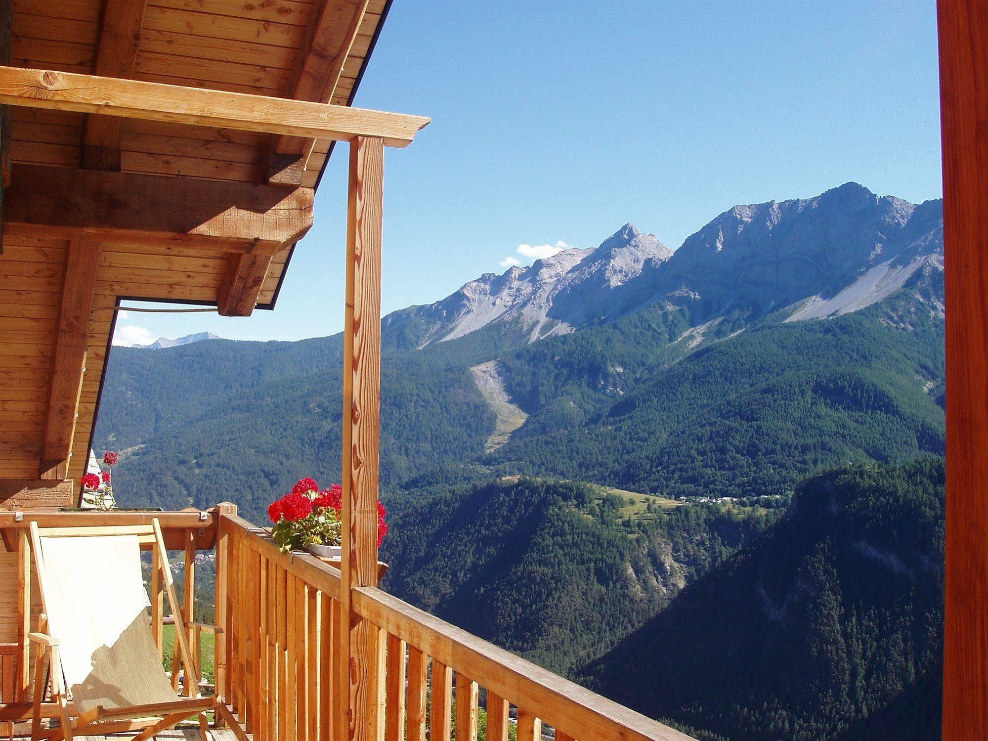 Residence Cianfuran Bardonecchia Bagian luar foto